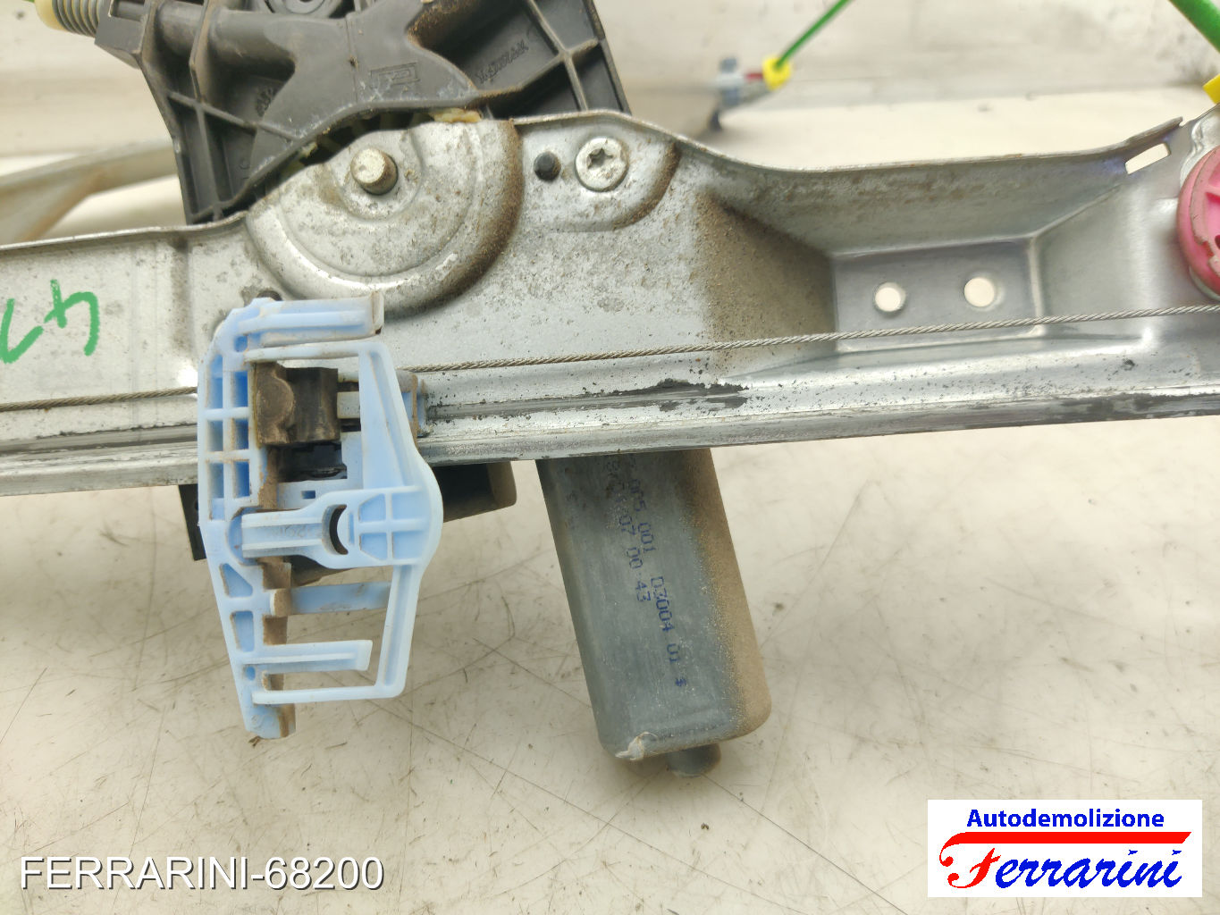 Alzavetro OPEL CORSA D S07 2006-2014 sinistro, sx, frontale, anteriore 13269605