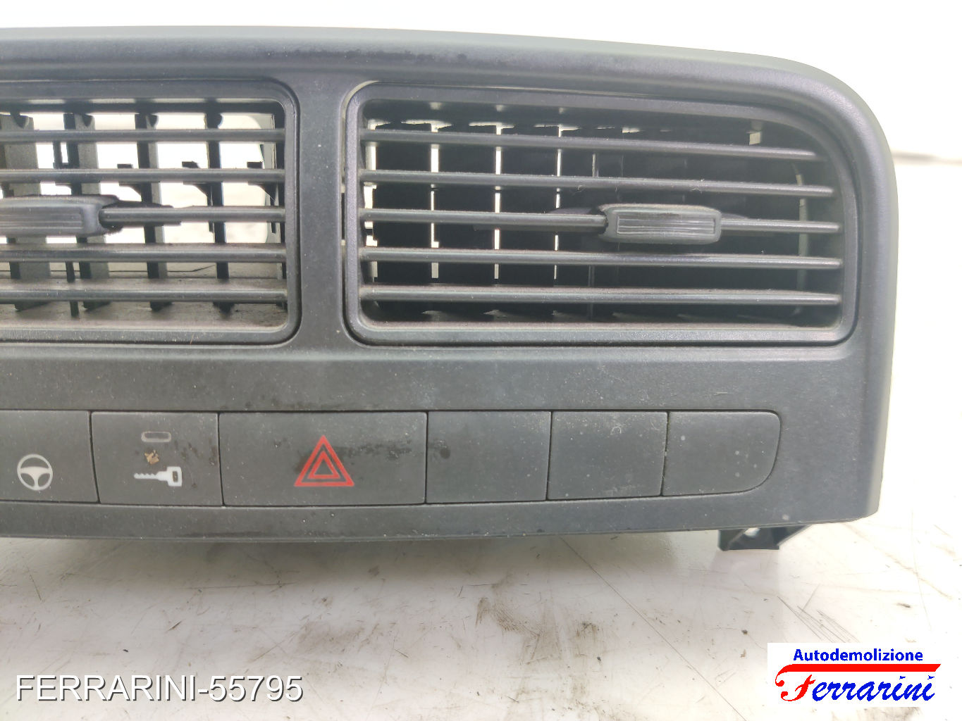 Bocchetta Areazione FIAT GRANDE PUNTO 199 2005-2013 anteriore, frontale centrale 13