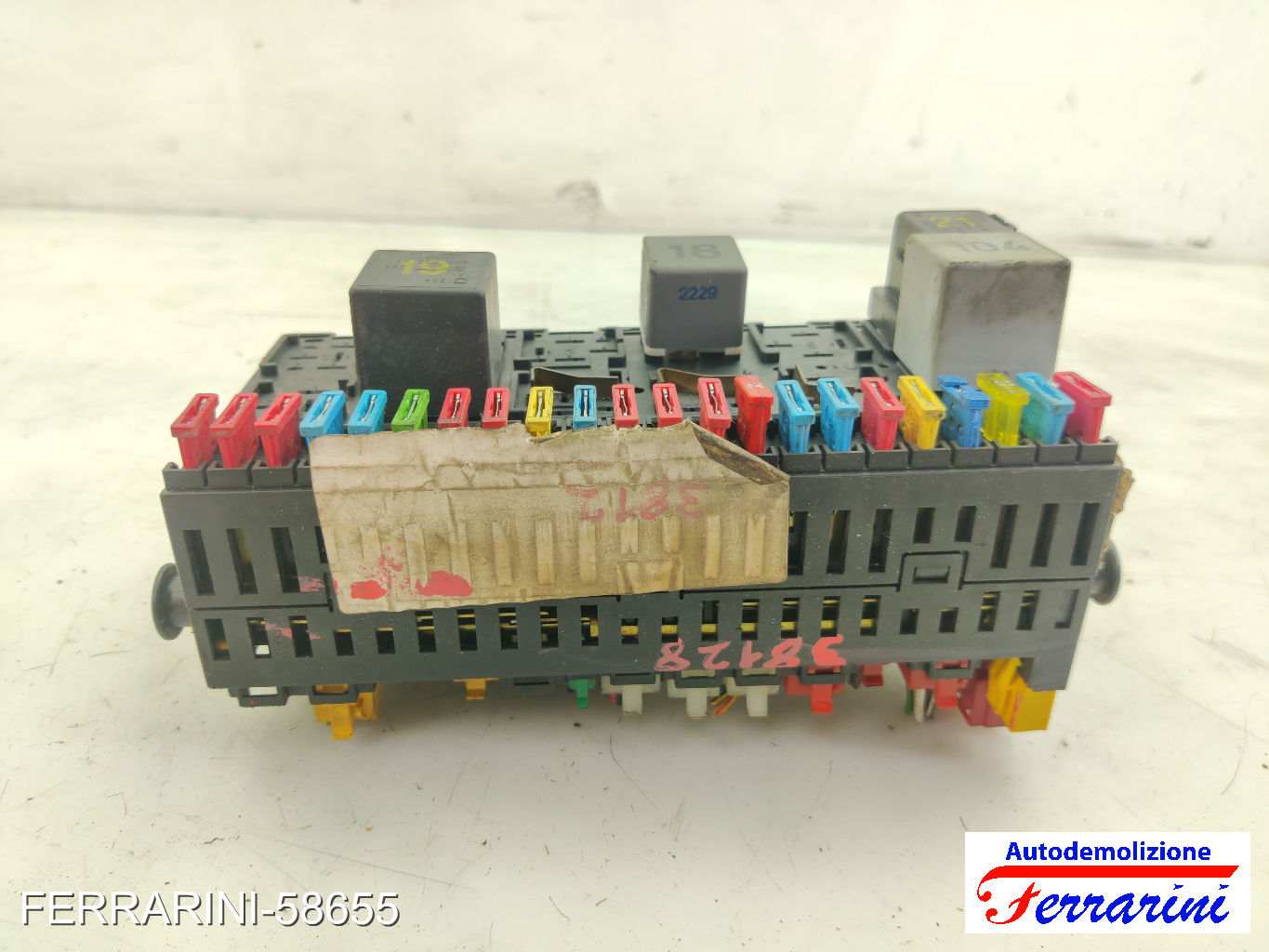 Fusibiliera Scatola Fusibili Body Computer VW CADDY 2 9K9B 1.9 D 1995-2004 12