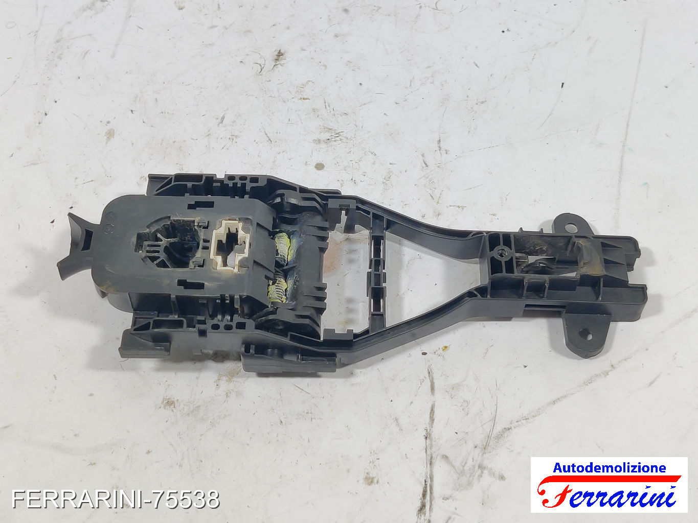 Supporto Maniglia Esterna VOLVO V60 1 155 2015-2018 destro, dx, posteriore, post