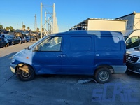 Nissan Vanette HC 23 2.3 D 75CV 1994-2002