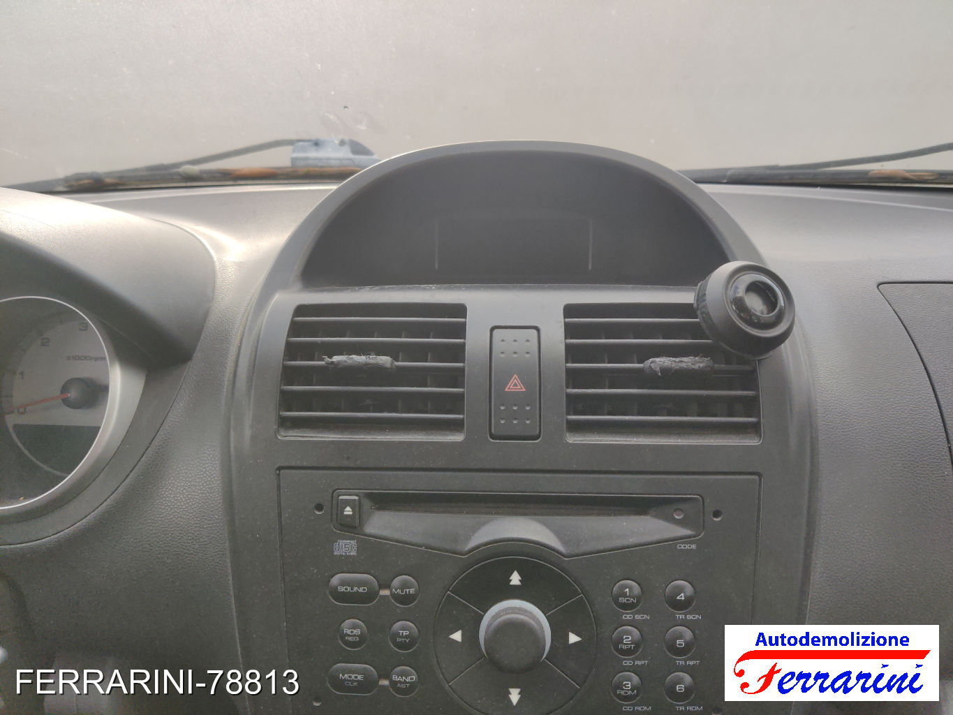 Suzuki Ignis 2 26