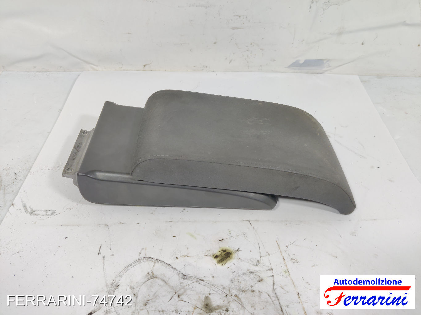 Bracciolo VW TOURAN 1T1, 1T2 2003-2010 1T0864208, 1TO864208, 09224F 7