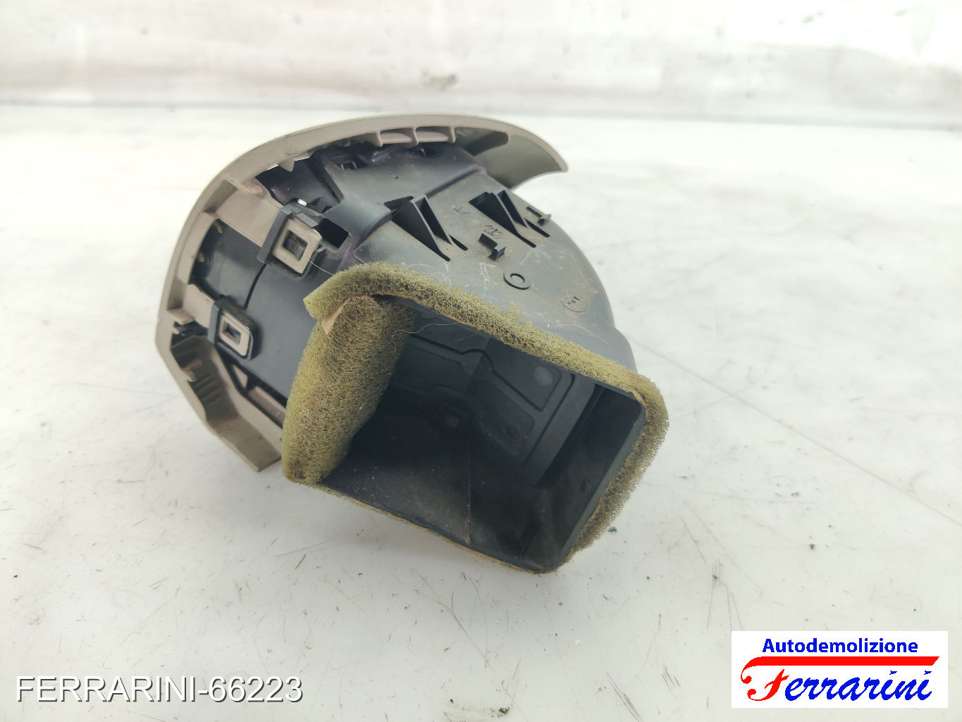 Bocchetta Areazione NISSAN MICRA 3 K12 2003-2010 sinistra, sx, frontale 7