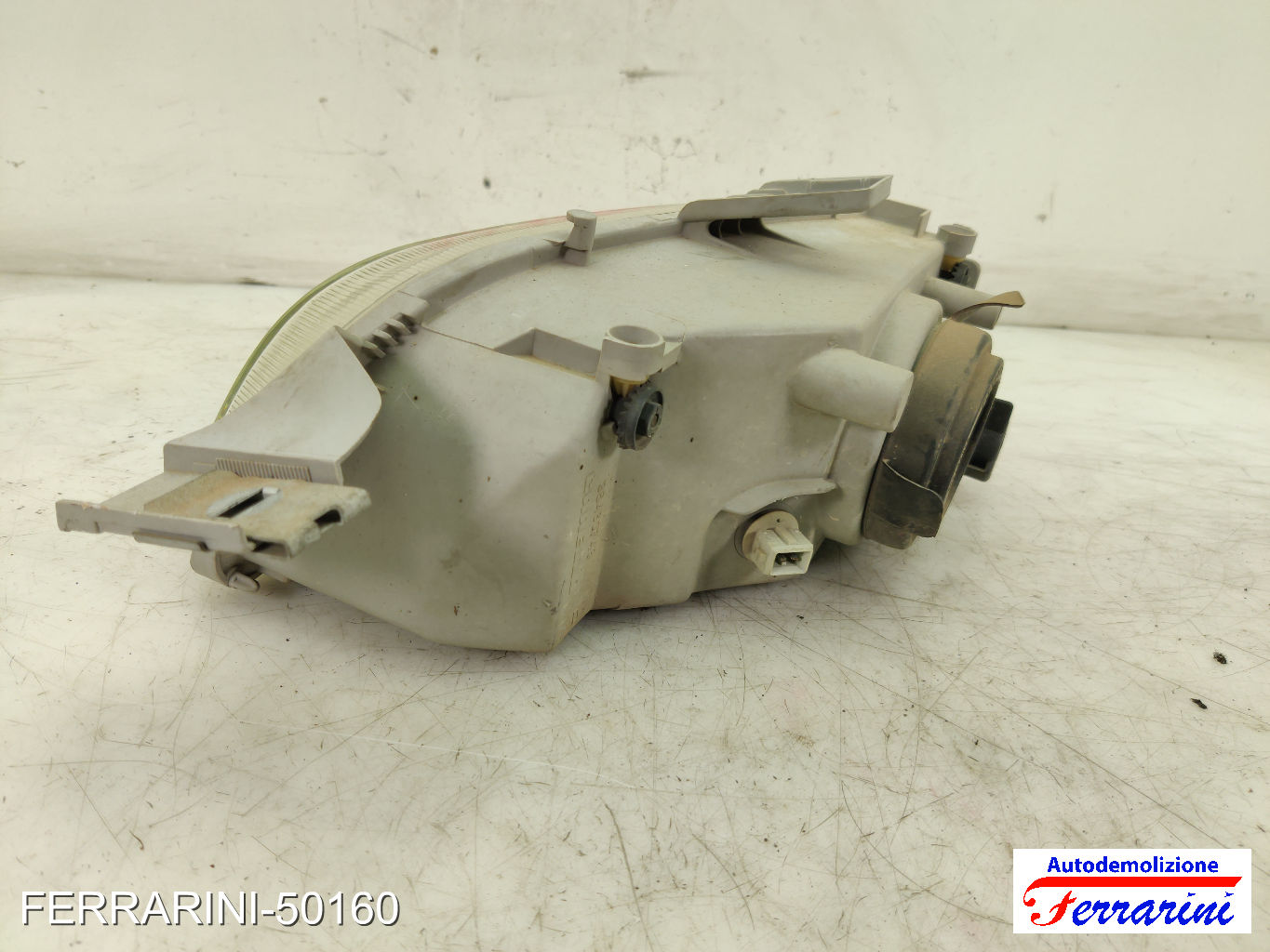 Faro Anteriore FIAT PUNTO 176 1993-1999 destro, dx 46402649, 46481413, 46433209