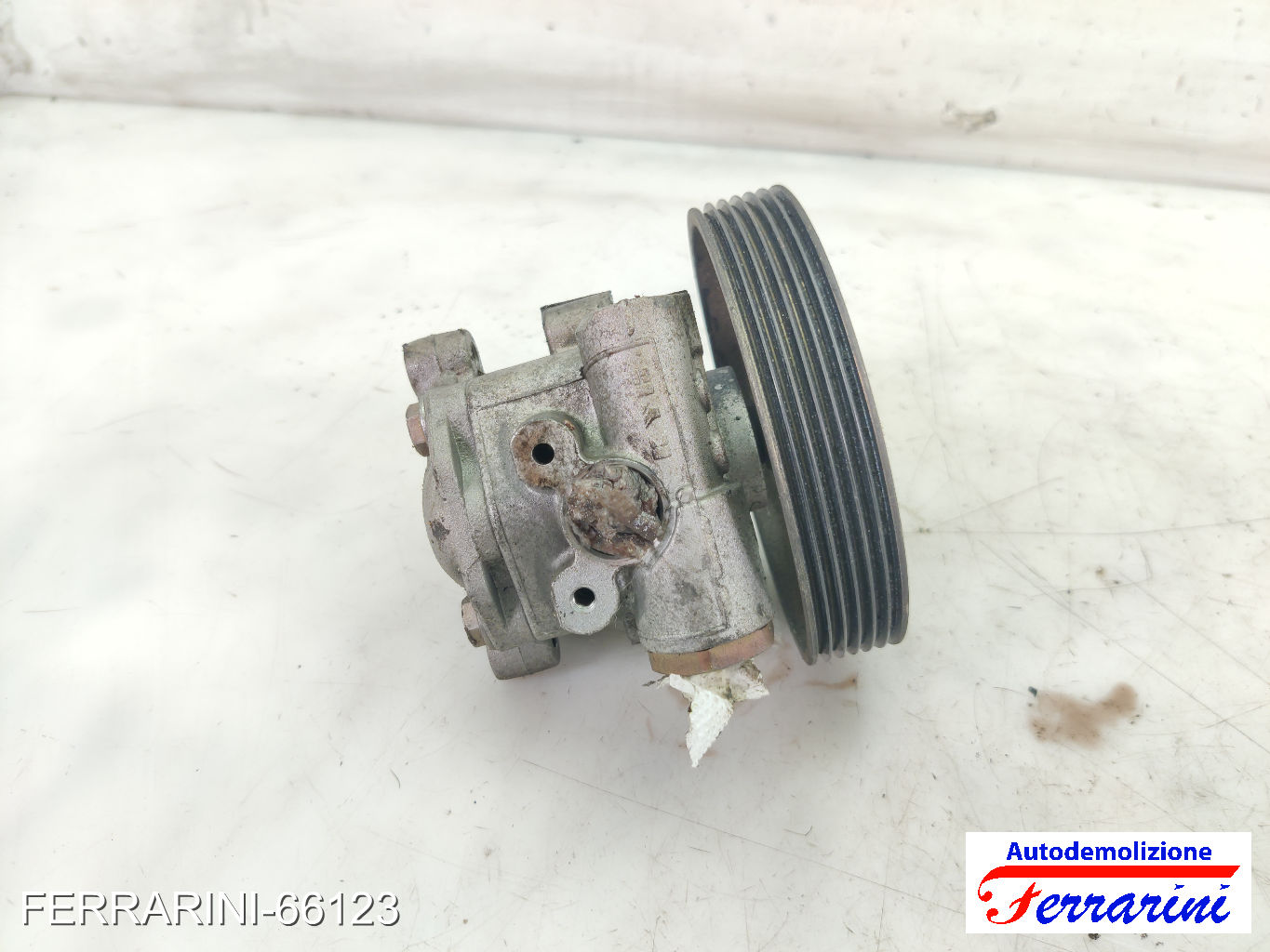 Pompa Servosterzo FORD FIESTA 5 JD, JH 1.4 TDCI 2001-2008 1416165, 1357616