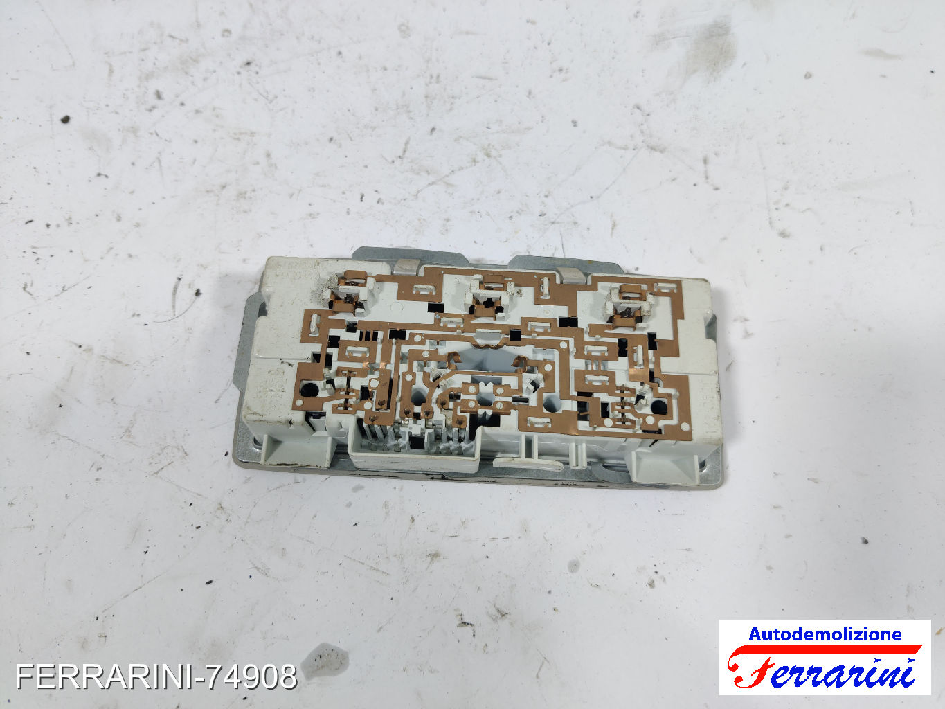 Plafoniera OPEL MERIVA B S10 2011-2017 posteriore, post, retro, centrale