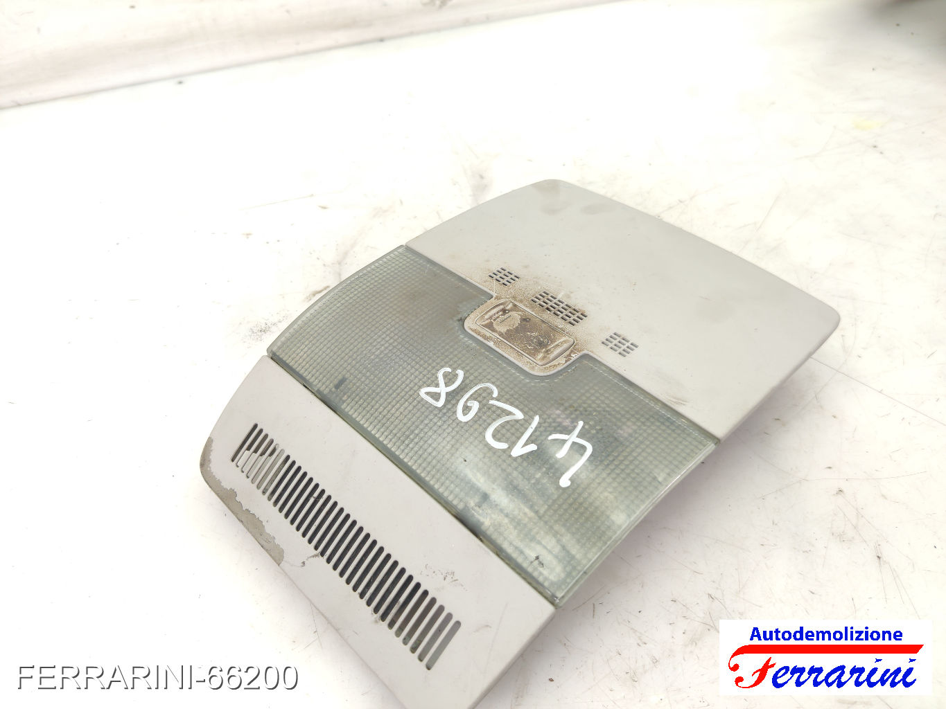 Plafoniera AUDI A3 8P1 2003-2012 anteriore, frontale centrale, ant 8P0947135D