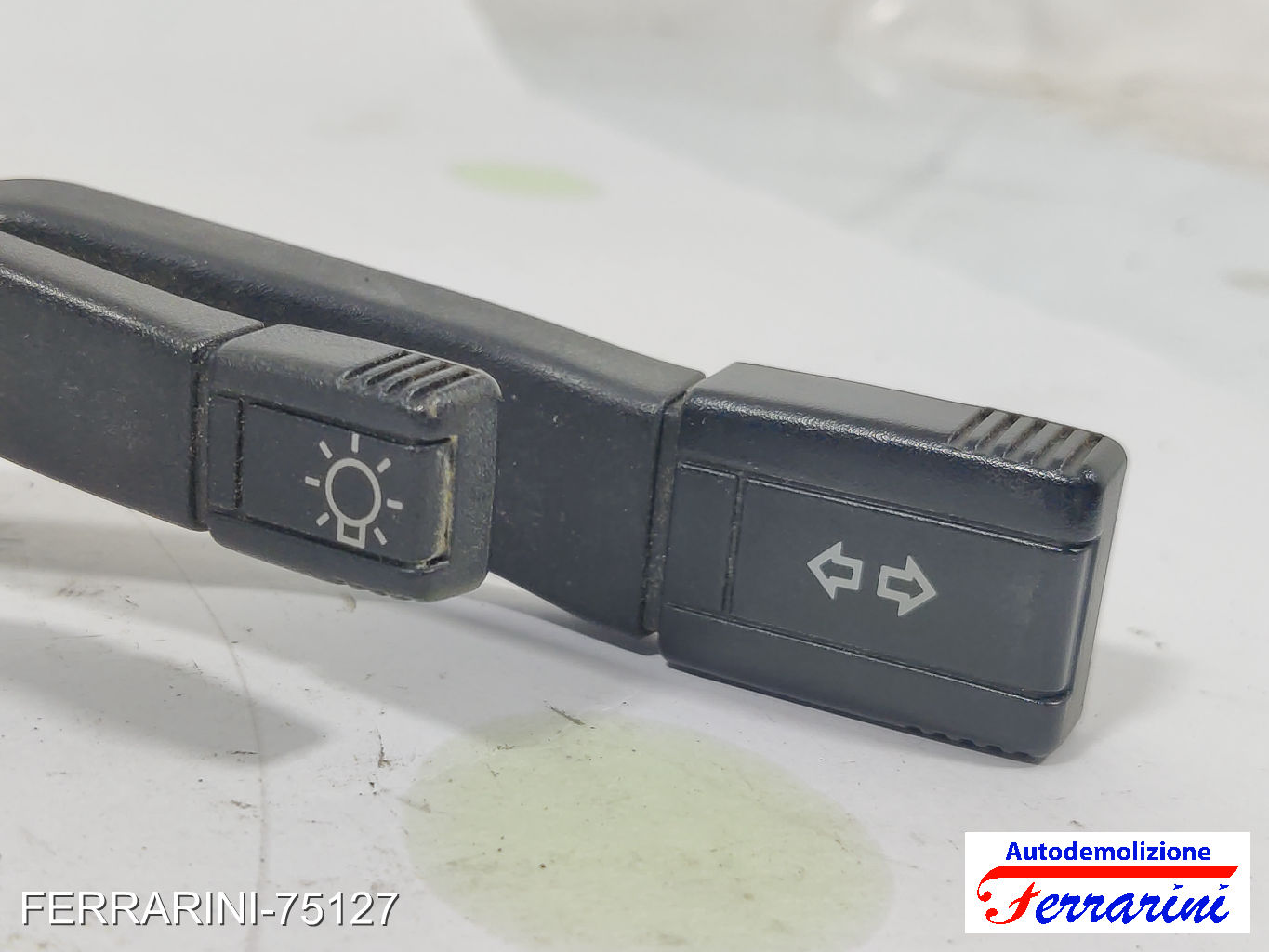 Devioluci AUDI 80 893, 894, 8A2 1986-1991 443953513H, KLS201480, 443953513L01C