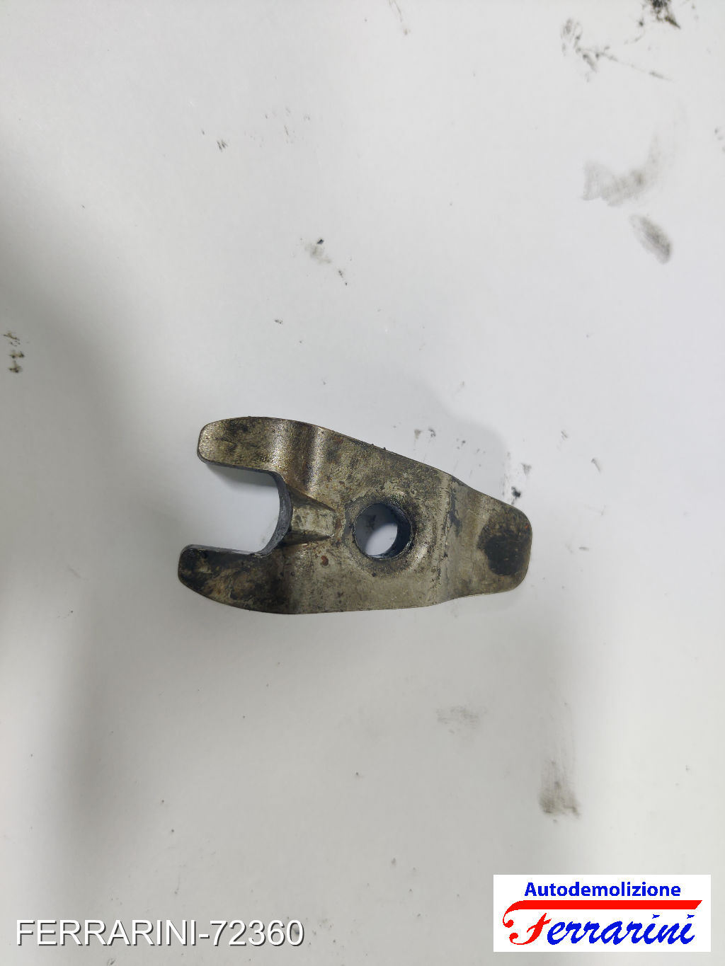 F6JB staffa fermo iniettori FORD FIESTA 5 JD, JH 1.4 TDCI 2001-2008 1488994 7