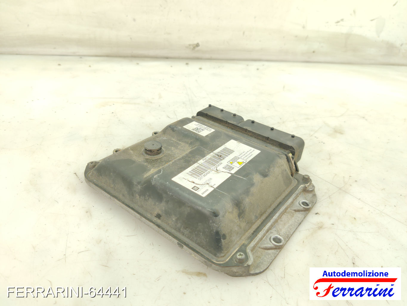 Centralina Motore OPEL ASTRA J SPORTS TOURER P10 1.7 CDTI 2010-2015 55587998