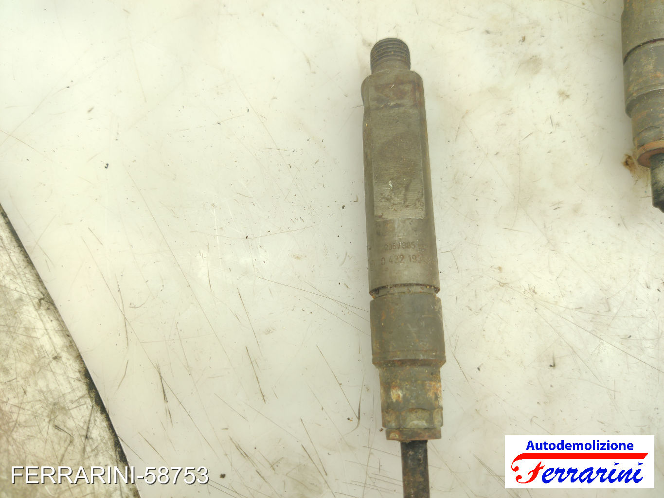 Iniettore SUZUKI JIMNY SN 1.5 DDIS 4X4 2005-2023 8200421359, 8200815416 8