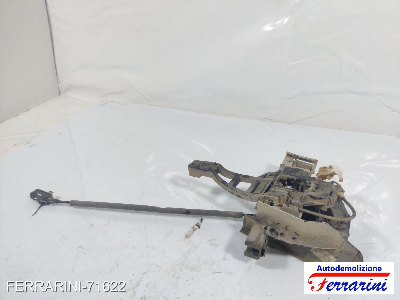 Serratura Porta FORD FOCUS 3 TURNIER 2010-2023 destro, dx, posteriore, post