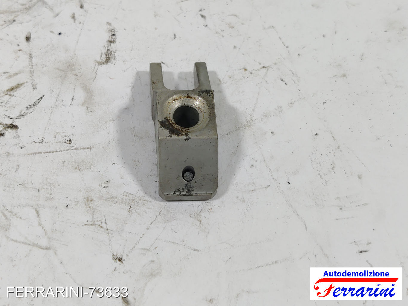 staffa supporto iniettore 198A2000 FIAT BRAVO 2 198 1.6 D MULTIJET 2008-2014