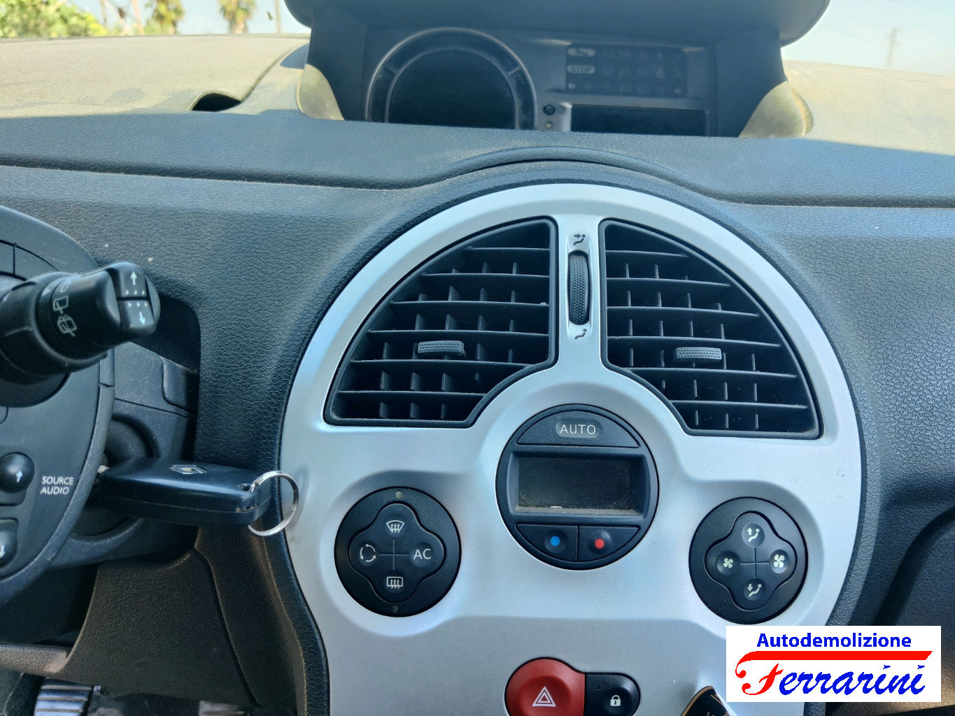 Renault Modus 56