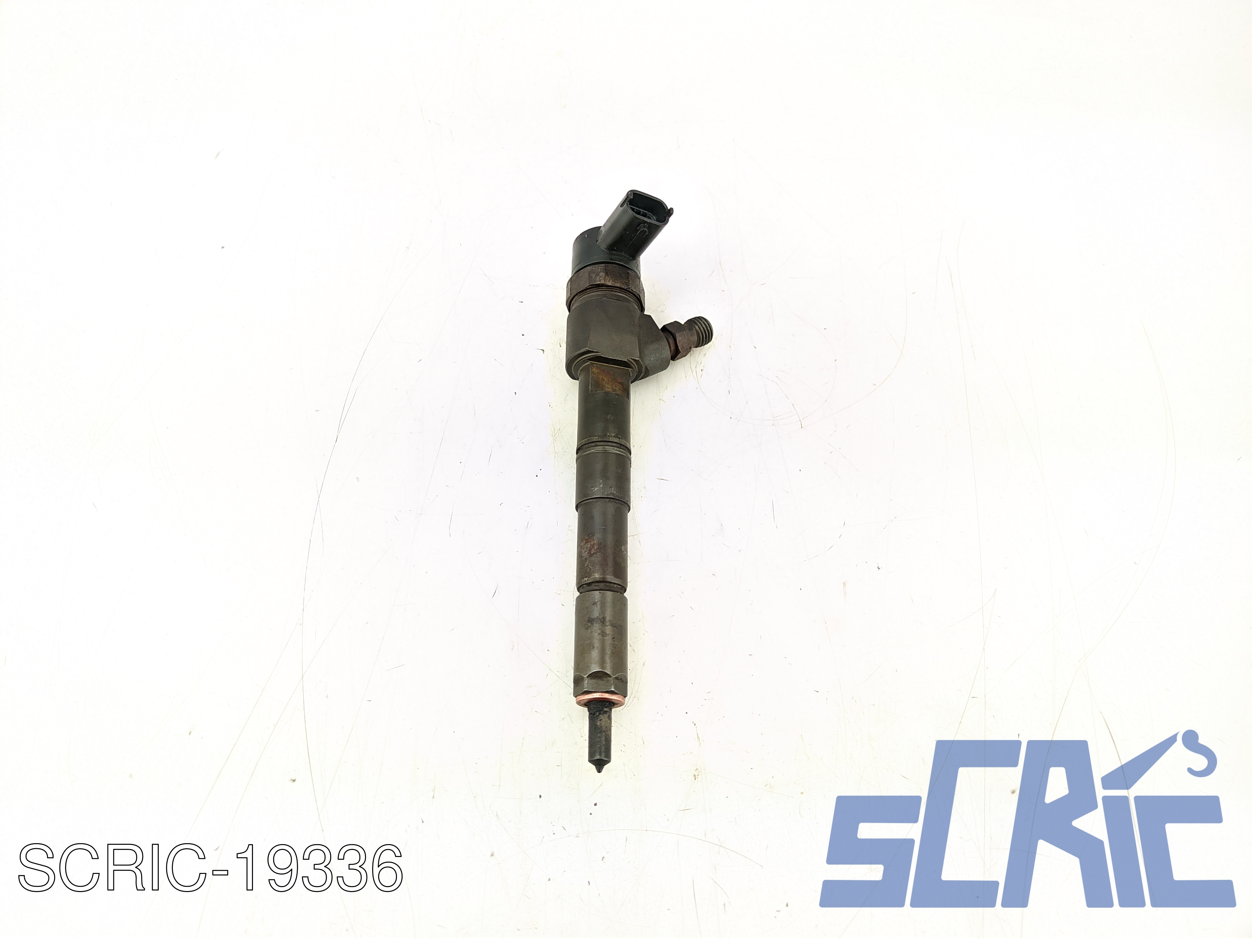Iniettore ALFA ROMEO GT 937 1.9 JTD 2003-2010 55198218, 68712