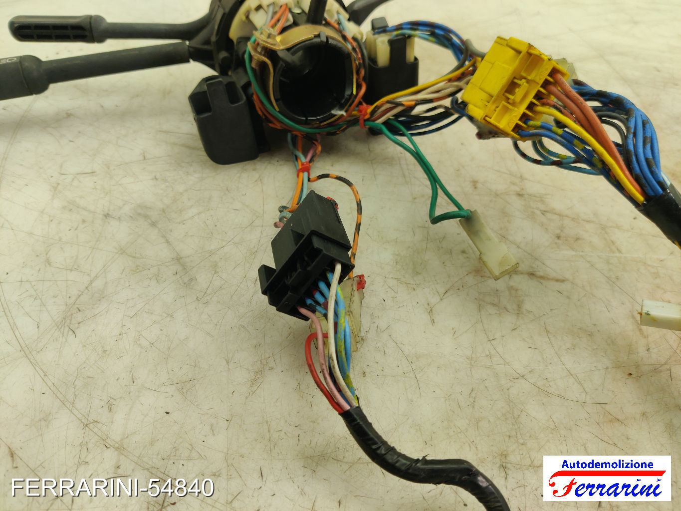 Devioluci FIAT UNO 146 1984-1995 181996880, 181997280, 182427080 6