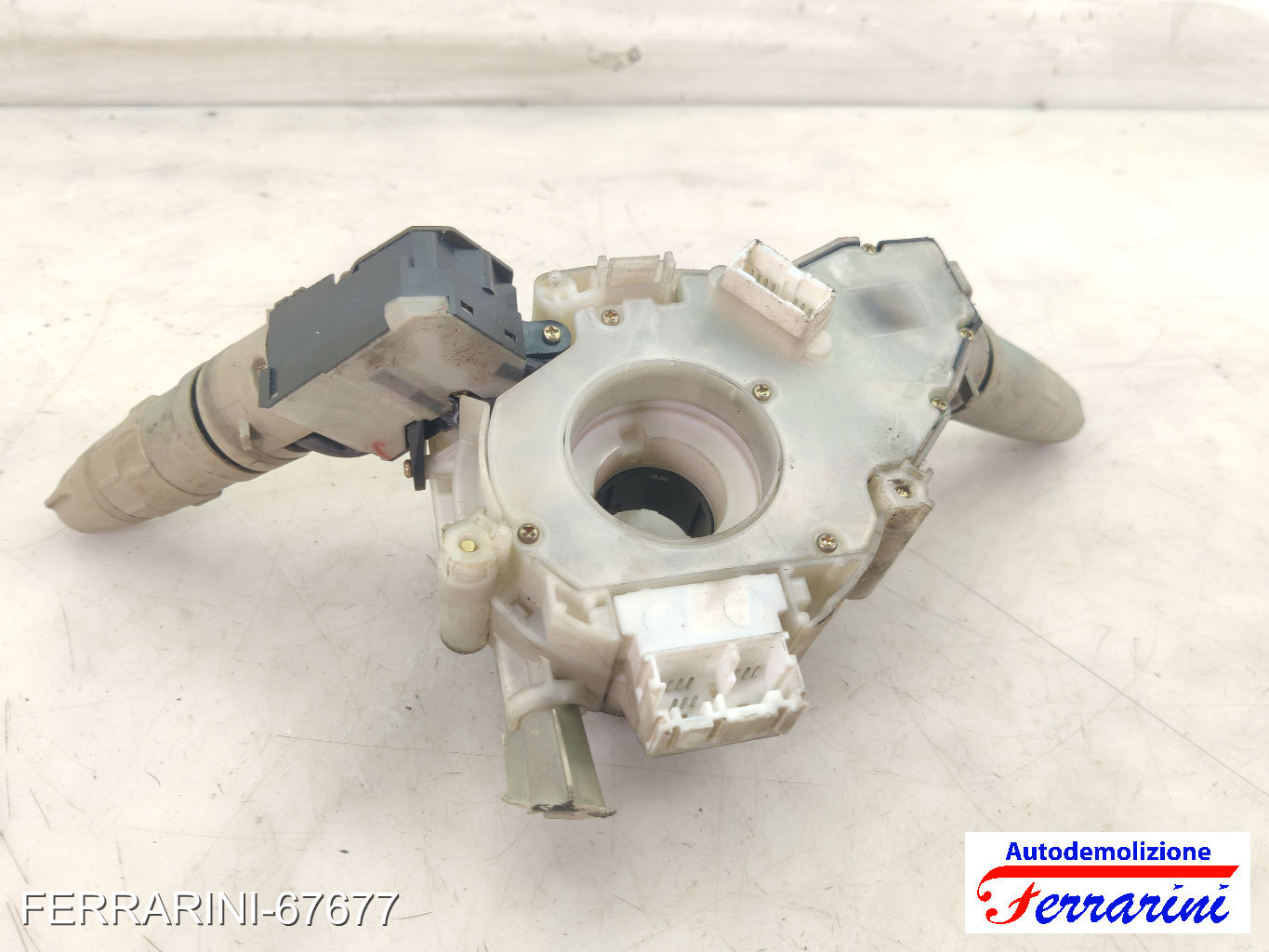 Devioluci DACIA DUSTER HS 2010-2018 255671453R, 8201167988 7