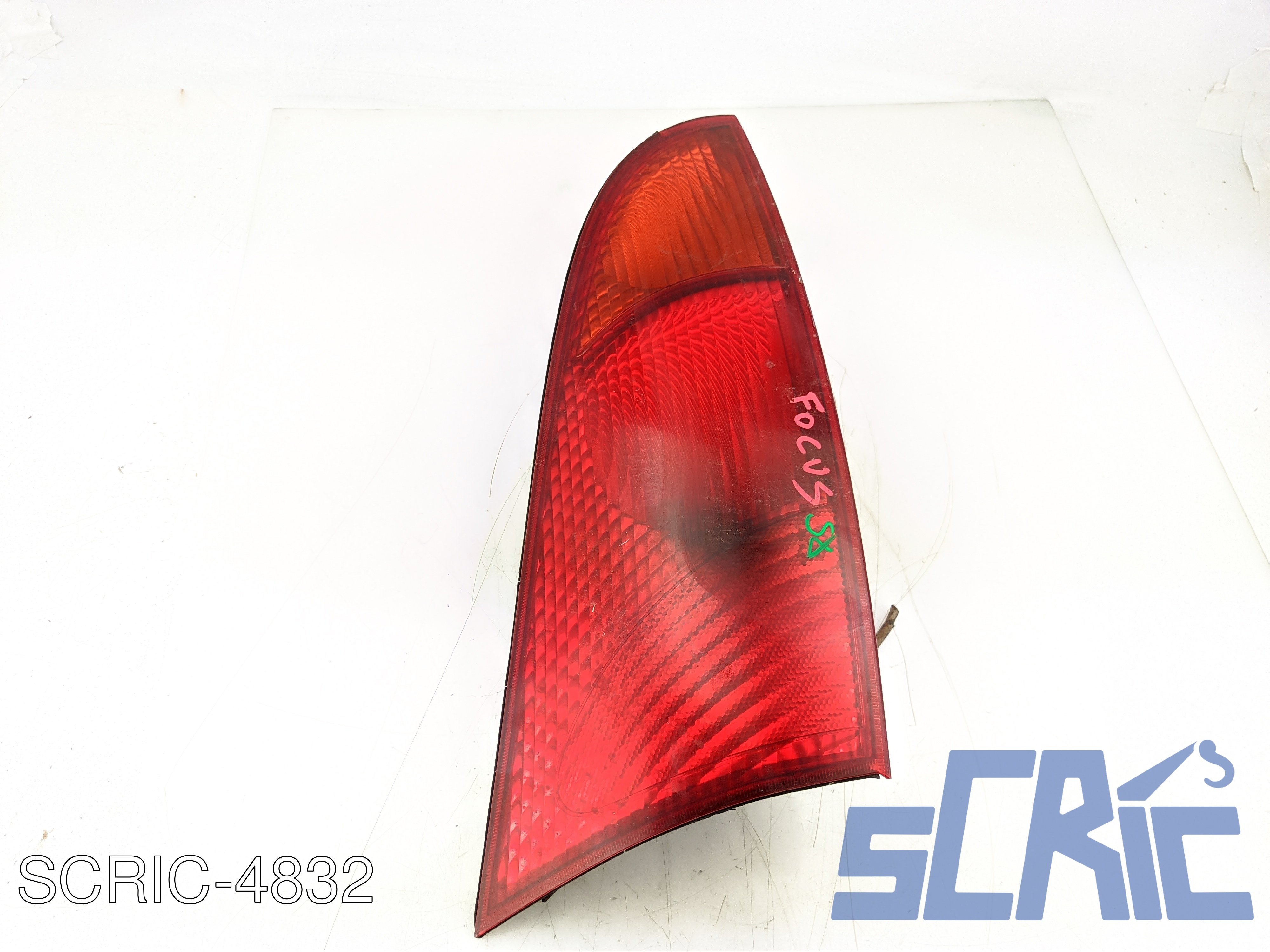 Fanalino Stop Posteriore FORD FOCUS DAW, DBW 2001-2004 sinistro, sx 1M5113A603AA