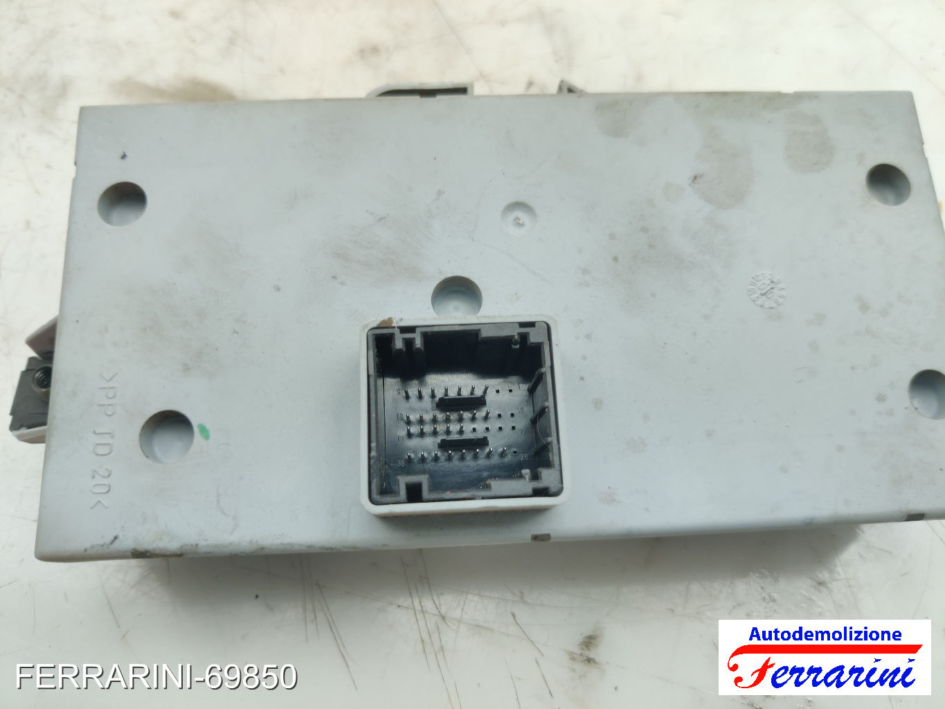 Body Computer FIAT PUNTO 188 1.2 60 1999-2010 46795991, E131000071, IND07