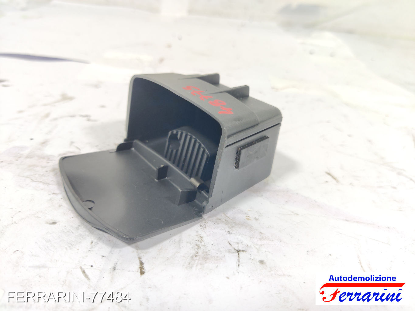 Posacenere FORD FOCUS SW DNW 1999-2004 98ABA048A42BW