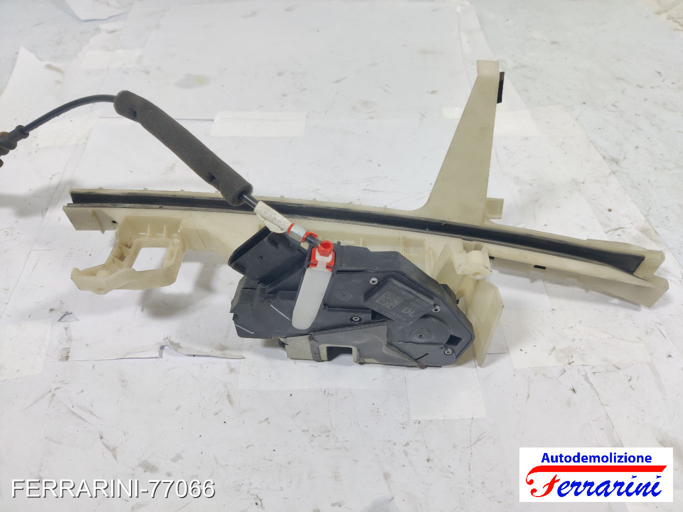 Serratura Porta FORD EDGE 2015-2018 destro, dx, frontale, anteriore 7
