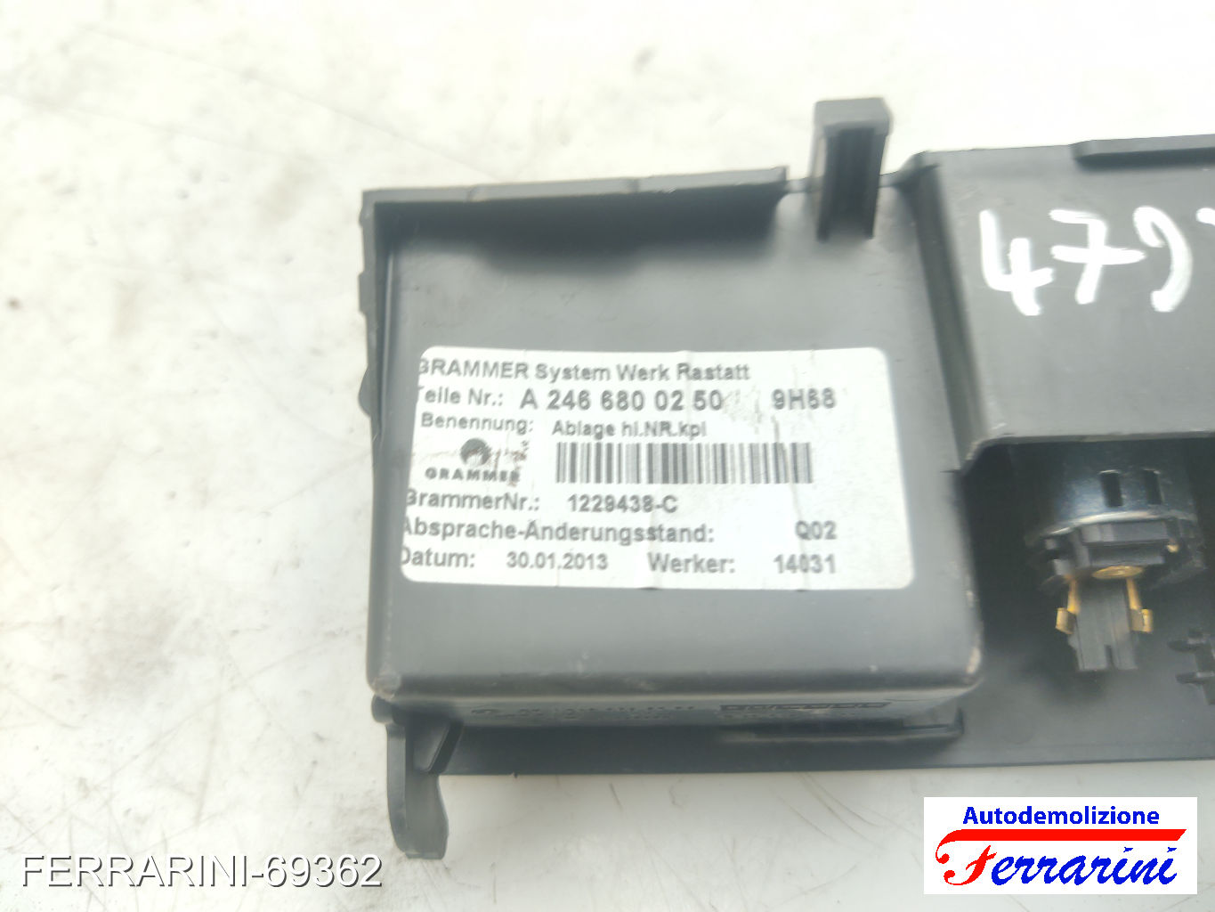 Posacenere MERCEDES CLASSE B W242, W246 2011-2014 A2466800250, 1229438C, 47937 7