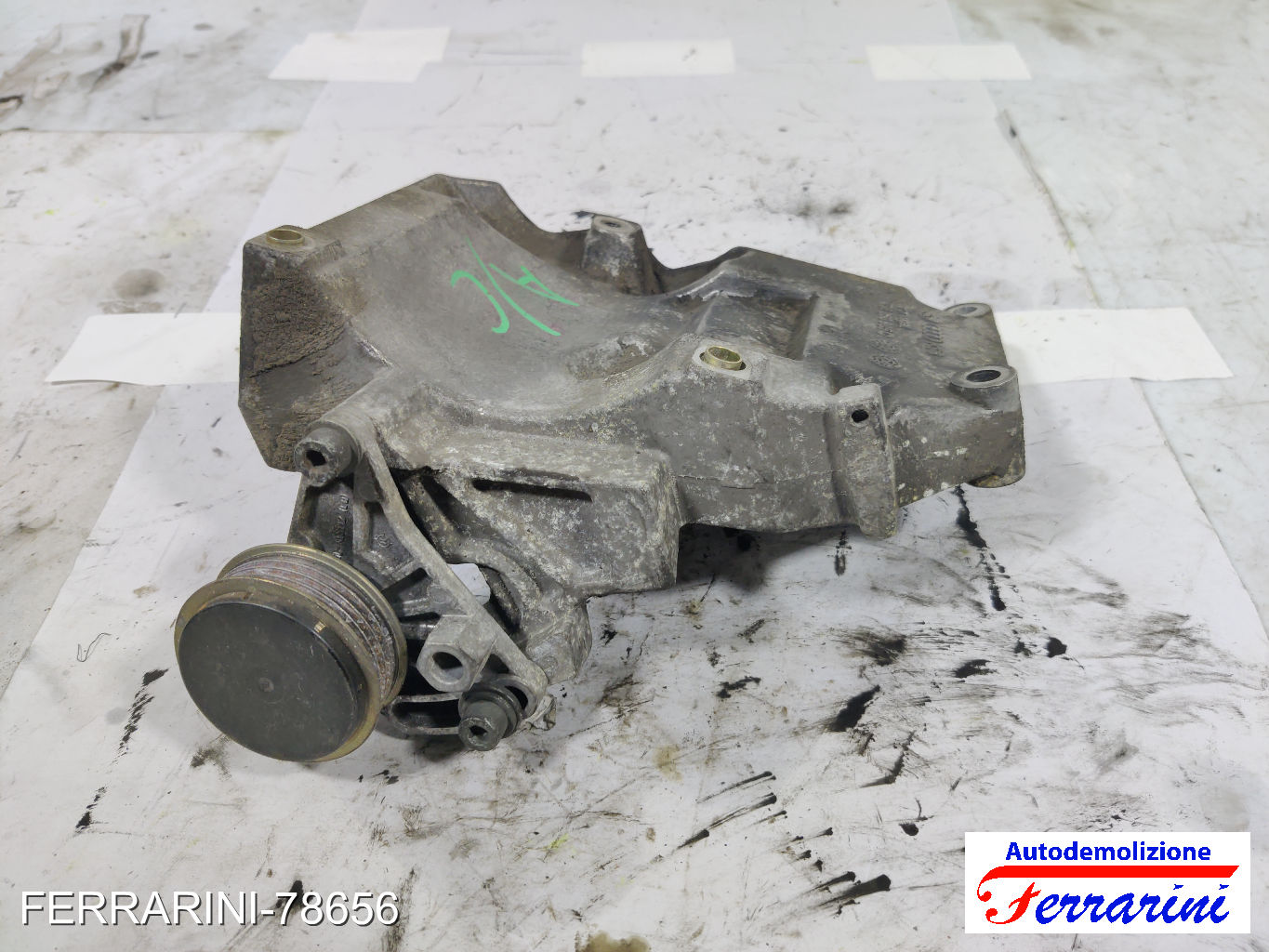 Staffa Supporto Compressore Clima AVB VW PASSAT VARIANT 3B6 1.9 TDI 2000-2005