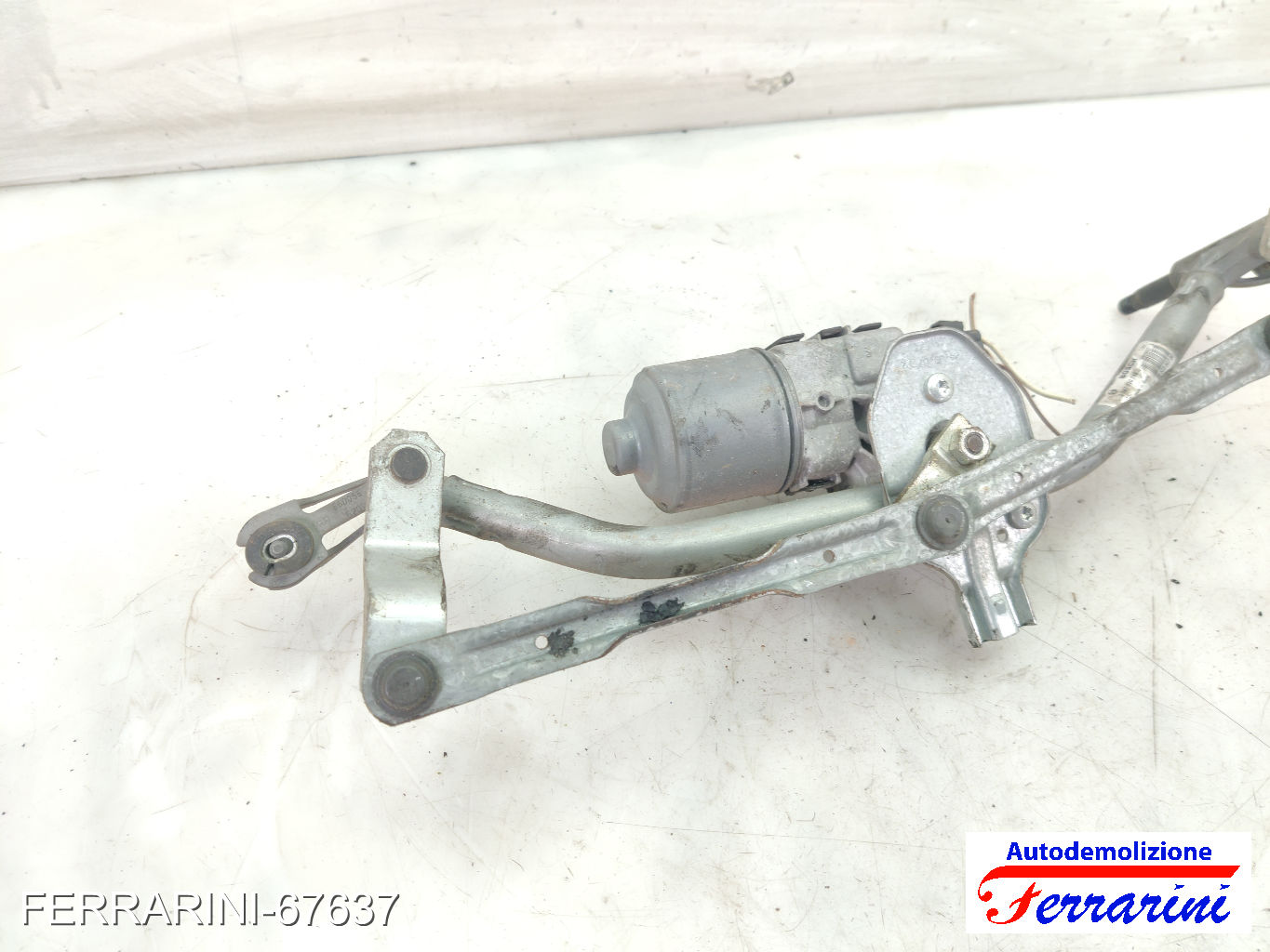 Spazzacqua Motorino Tergicristallo PEUGEOT 207 SW WK 2007-2012 anteriore