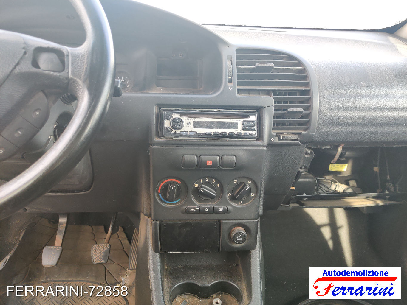 Opel Zafira A 26
