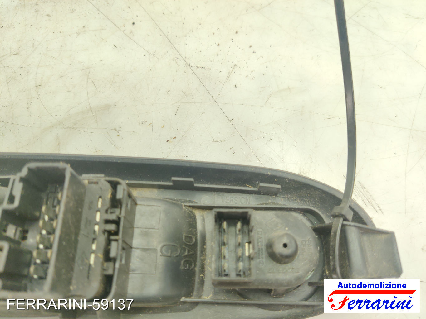 Pulsantiera Tastiera Alzavetro RENAULT CLIO 2 CASSONE SB0/1/2 2001-2023 sinistra 6