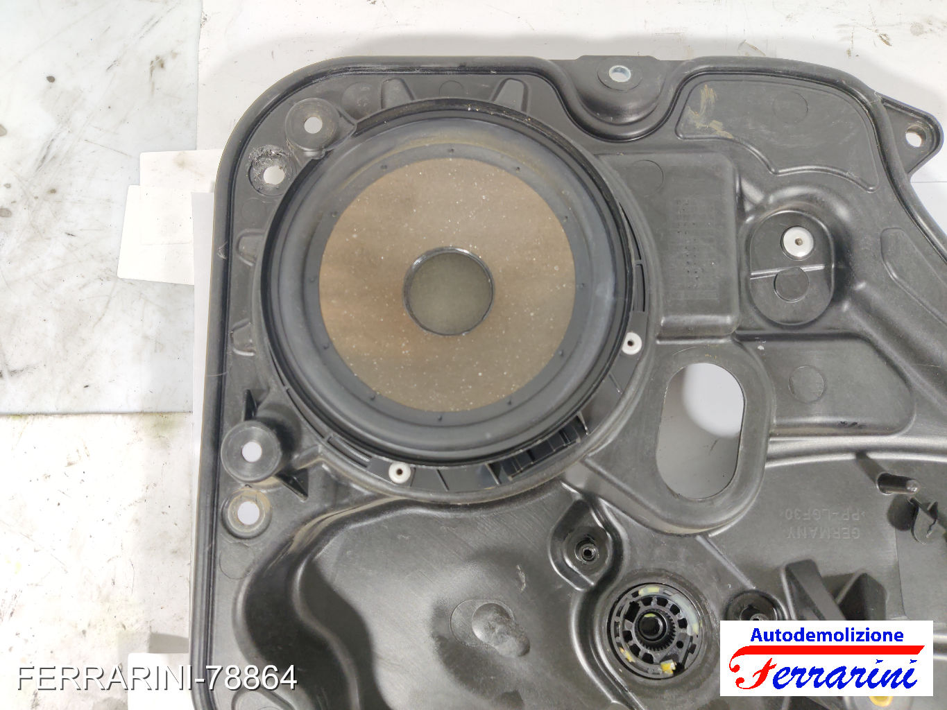 Alzavetro VW GOLF 6 5K1 2008-2013 sinistro, sx, posteriore, post 5K4839461A