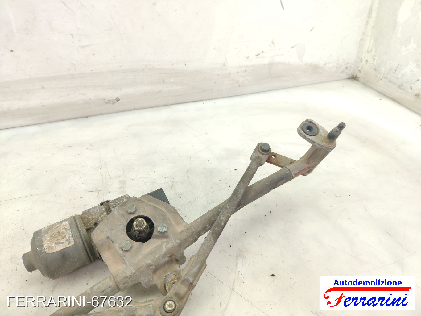 Spazzacqua Motorino Tergicristallo VW POLO 9A, 9N 2001-2007 anteriore, frontale