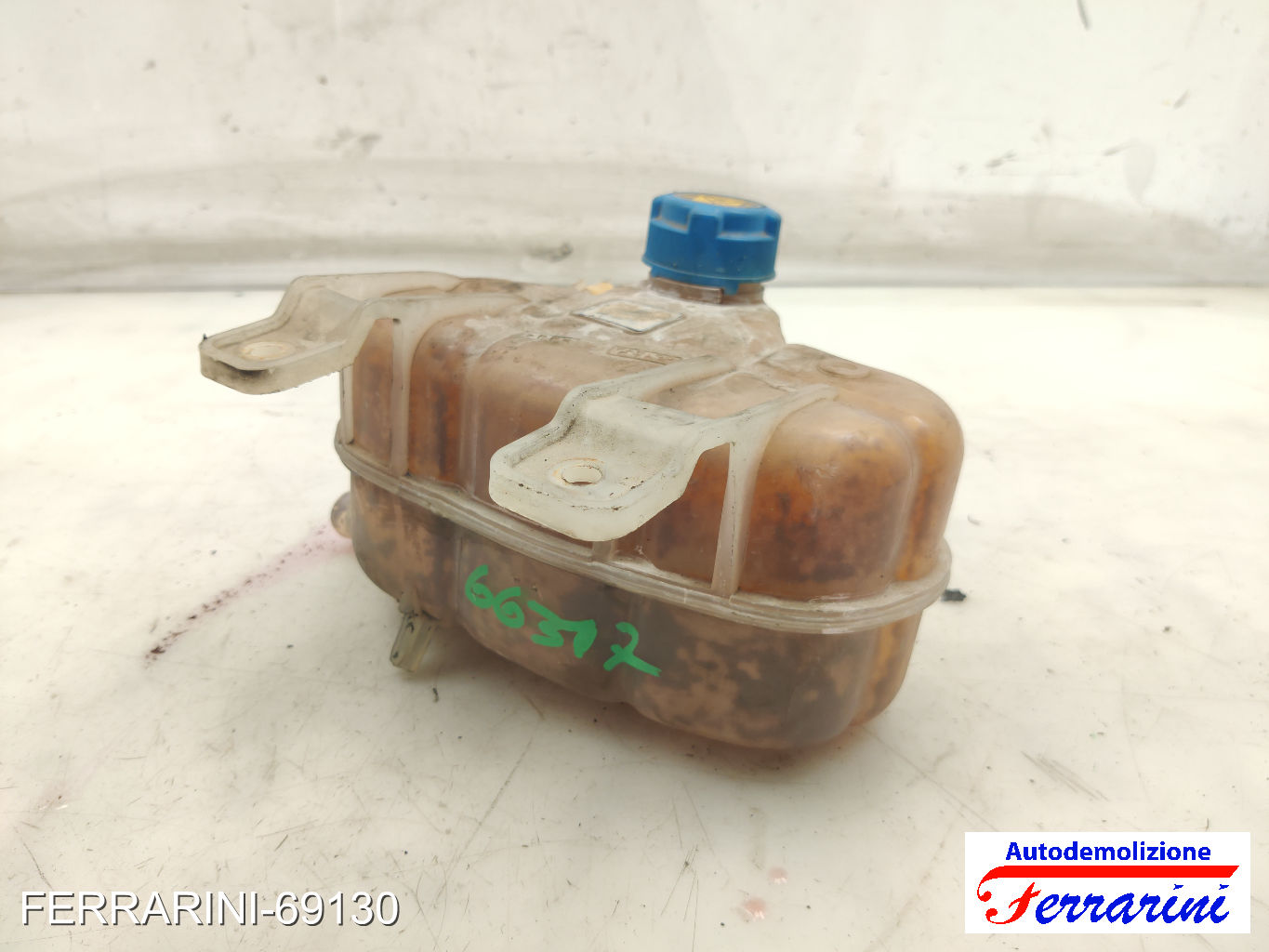 Vaschetta Liquido Motore 6