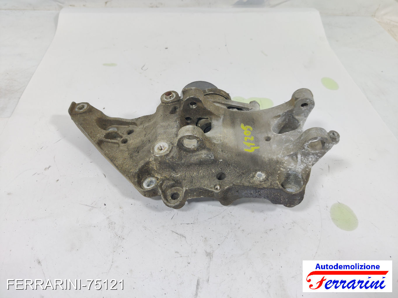 Supporto alternatore compressore HF01 CITROEN C3 2 SC 1.1I 2009-2013 5706J2