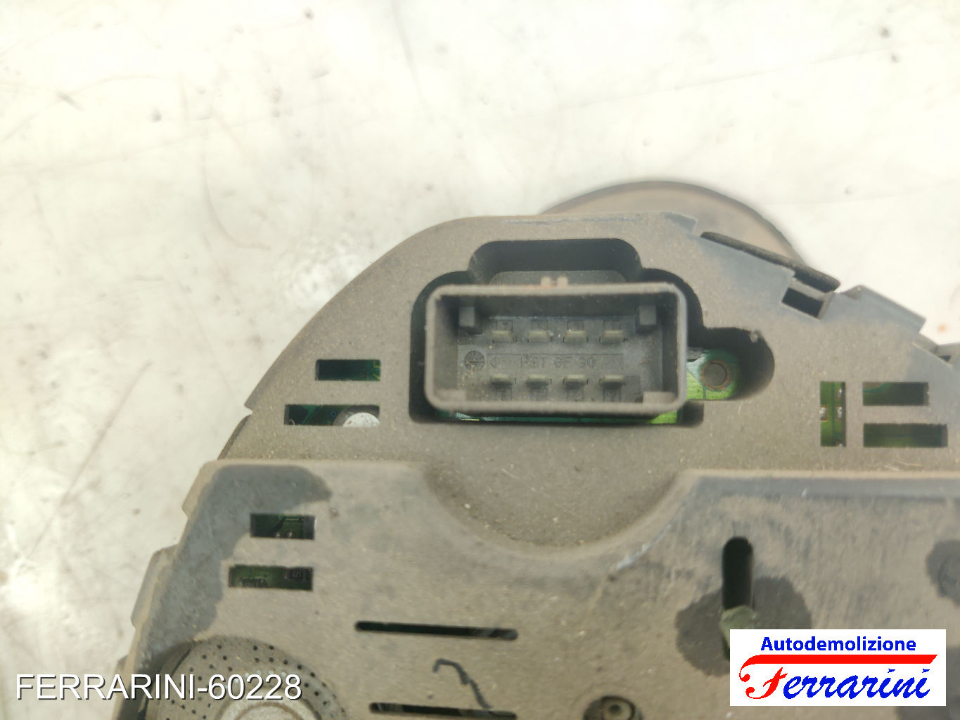 Quadro Contachilometri SEAT IBIZA 3 6L1 1.4 16V 2002-2007 6L0920820J