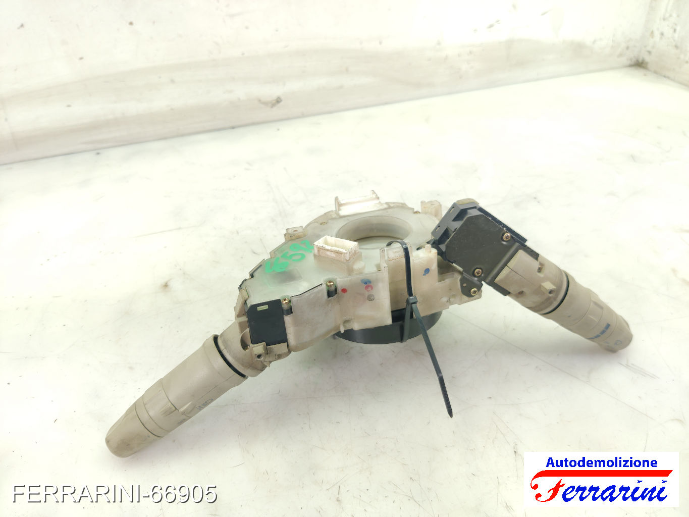 Devioluci NISSAN MICRA 3 K12 2003-2010 25560AX622