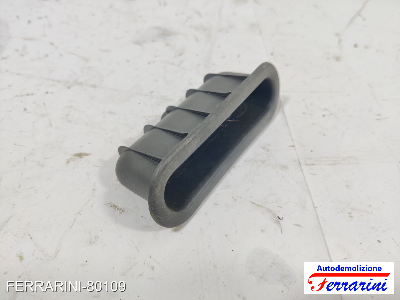 Vani Portaoggetti E Scomparti DACIA SANDERO 2009-2012 8200739461 7