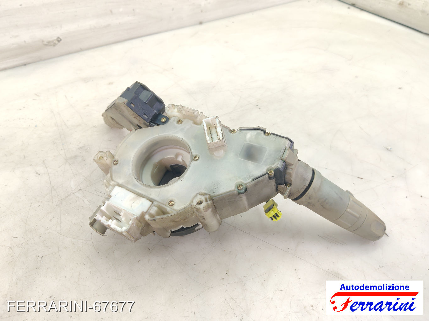 Devioluci DACIA DUSTER HS 2010-2018 255671453R, 8201167988