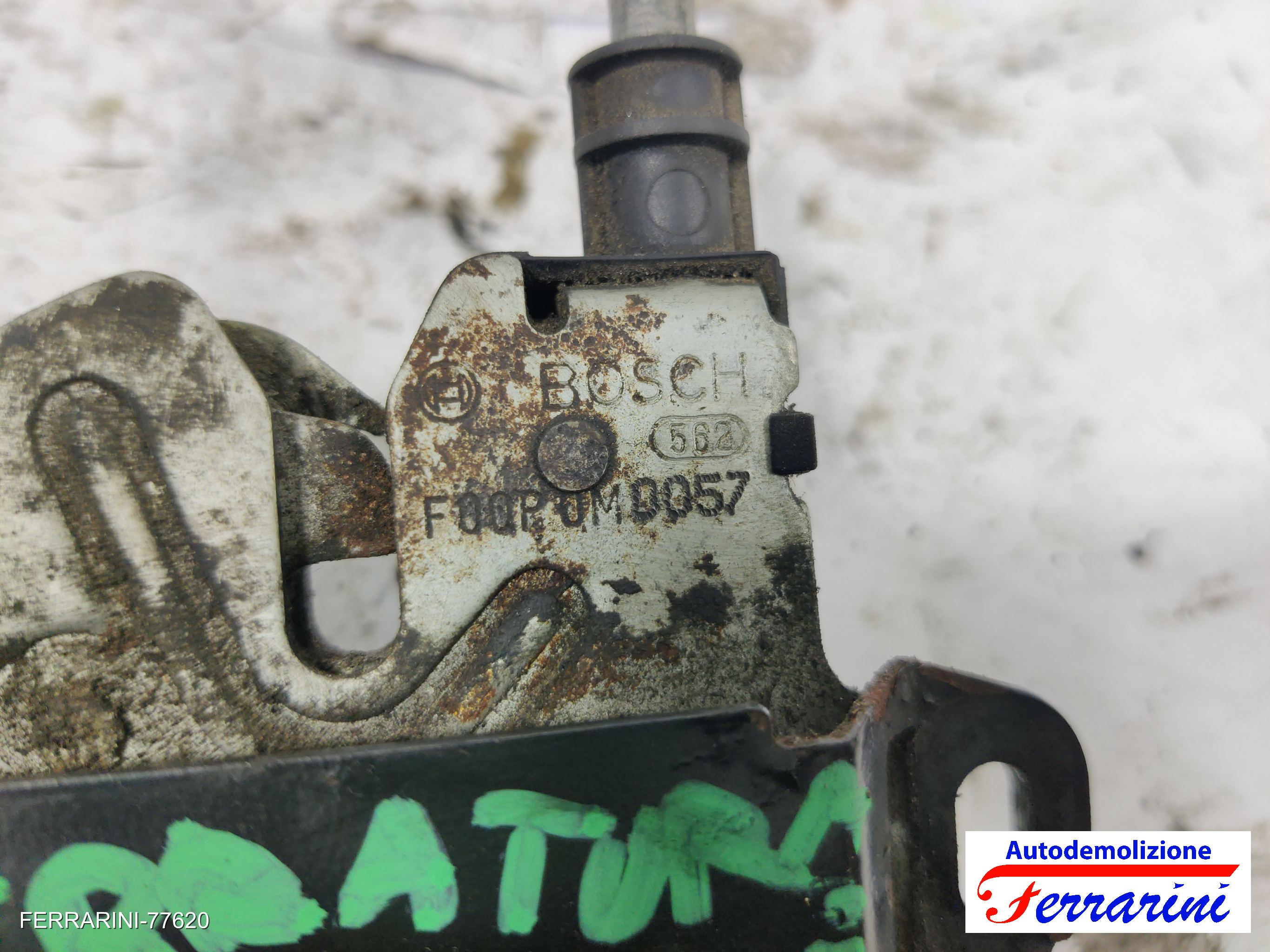 Serratura Cofano Anteriore FORD FOCUS SW DNW 1999-2004 4555048, F00P0M0057