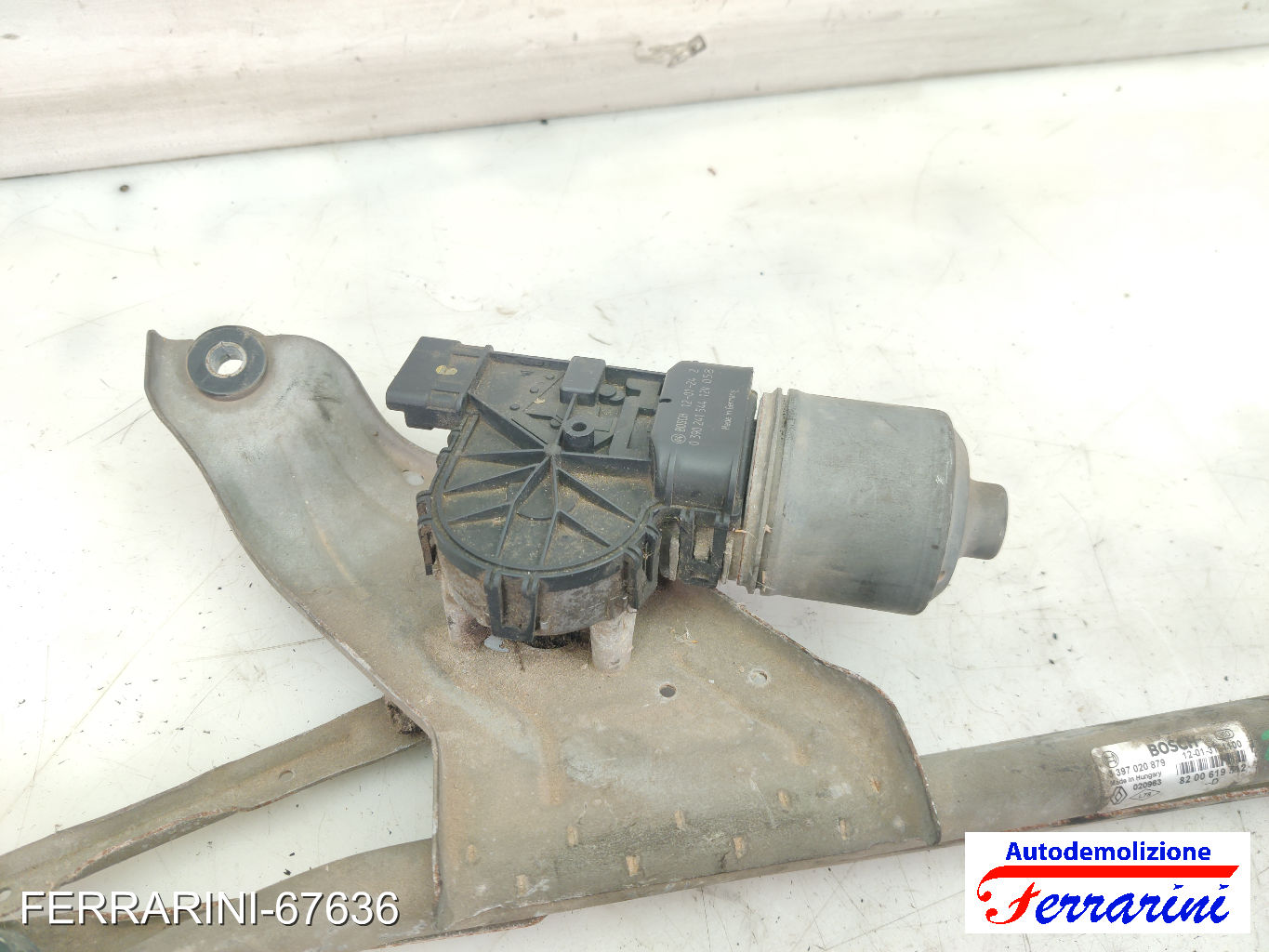 Spazzacqua Motorino Tergicristallo DACIA SANDERO 2010-2012 anteriore, frontale 10