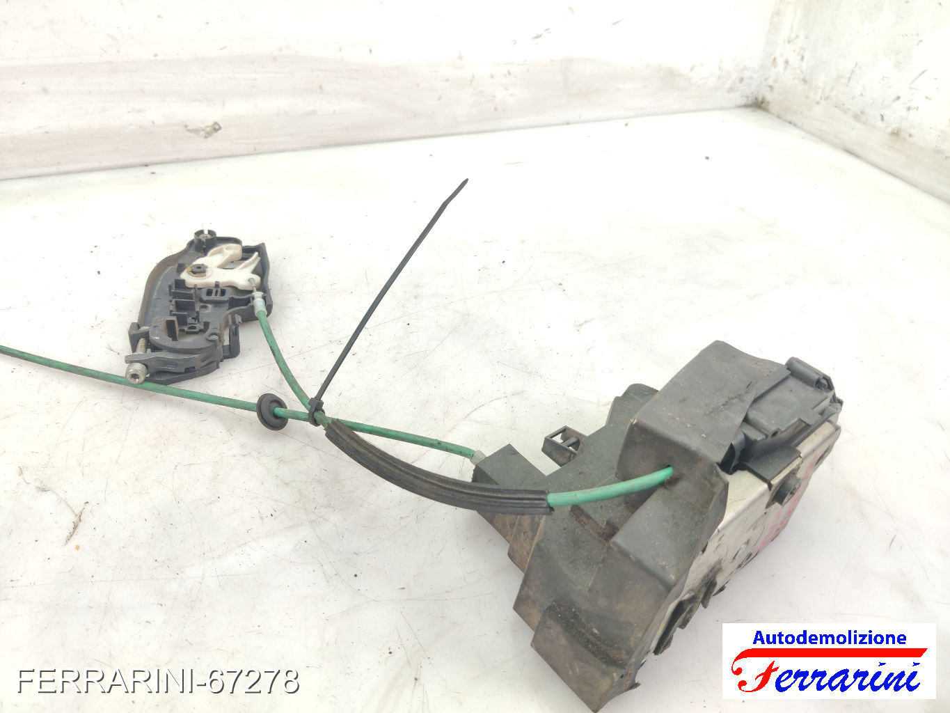 Serratura Porta FIAT IDEA 350 2005-2016 destro, dx, frontale, anteriore 51823814