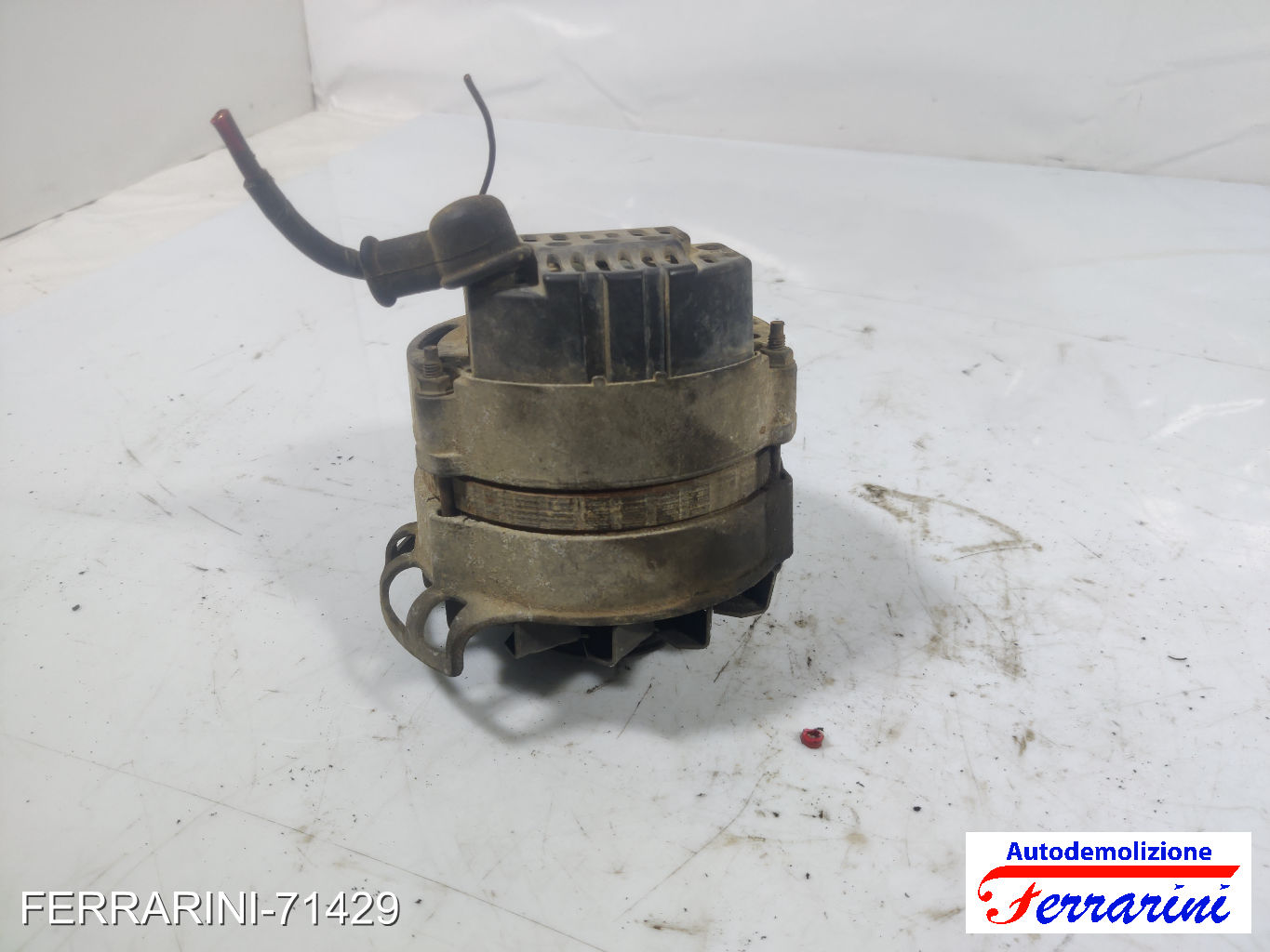 Alternatore FIAT PANDA 141 900 1992-1996 46472225, 7704356, 46231650 7