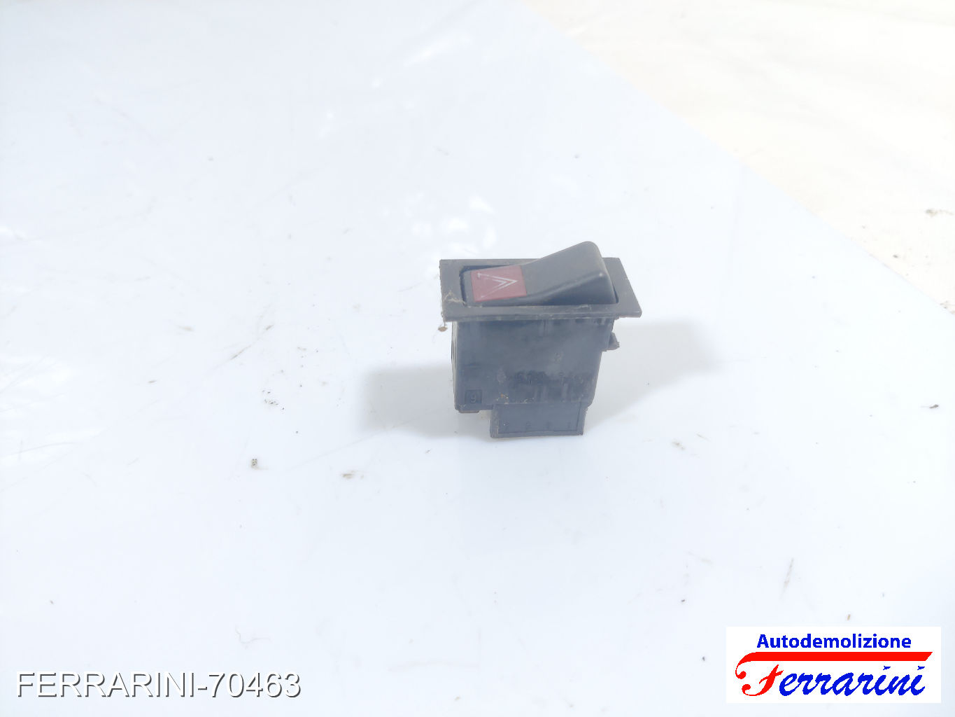 Interruttore Quattro Frecce FIAT FIORINO 147 1982-1988 4366880, 4413891 8