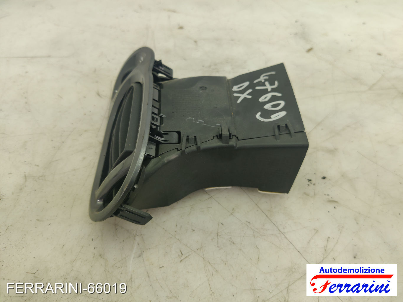 Bocchetta Areazione RENAULT MODUS F/JP0 2010-2023 destra, dx, frontale