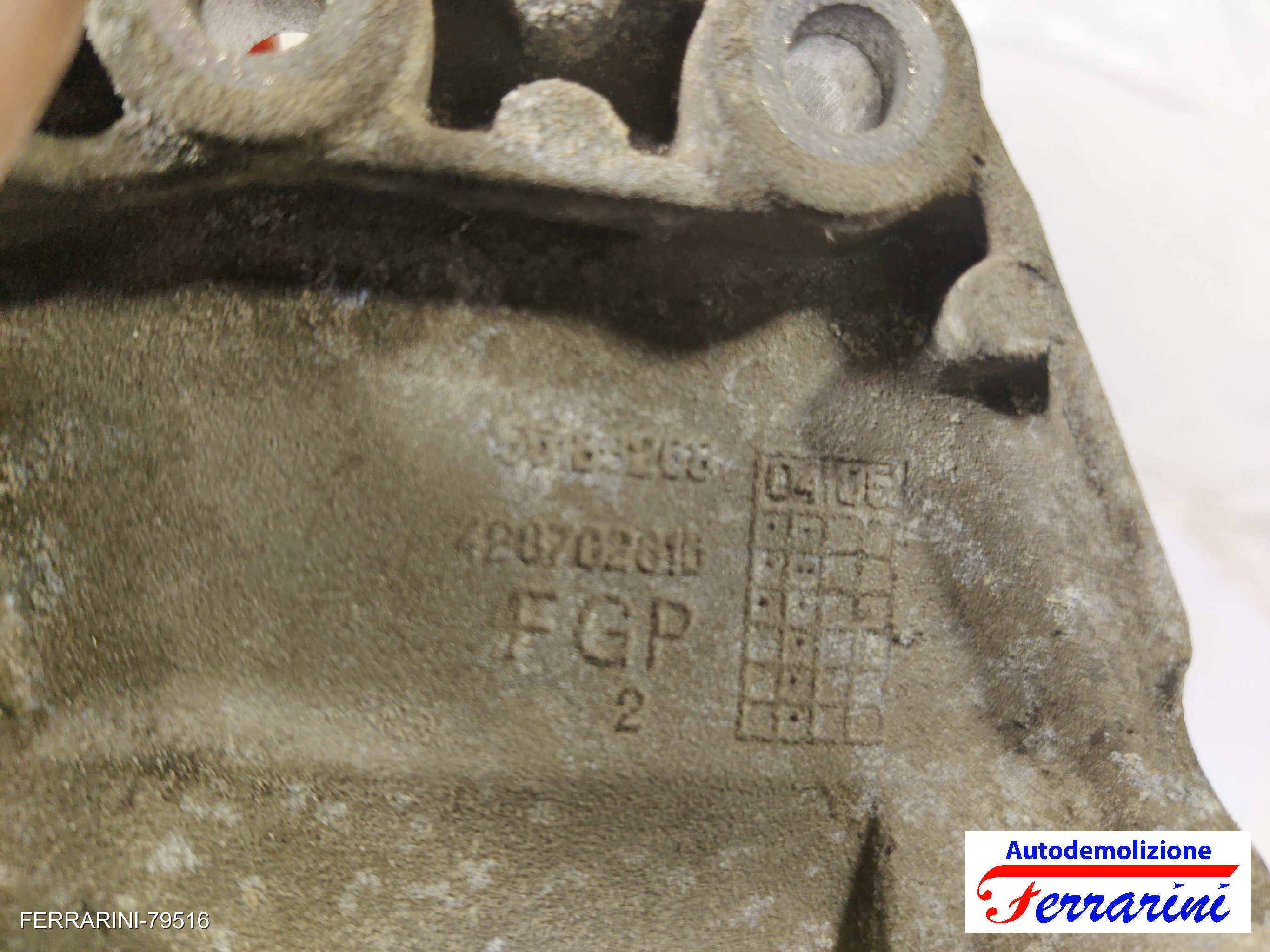 Staffa supporto compressore clima SUZUKI IGNIS 2 MH 1.3 DDIS 2003-2023