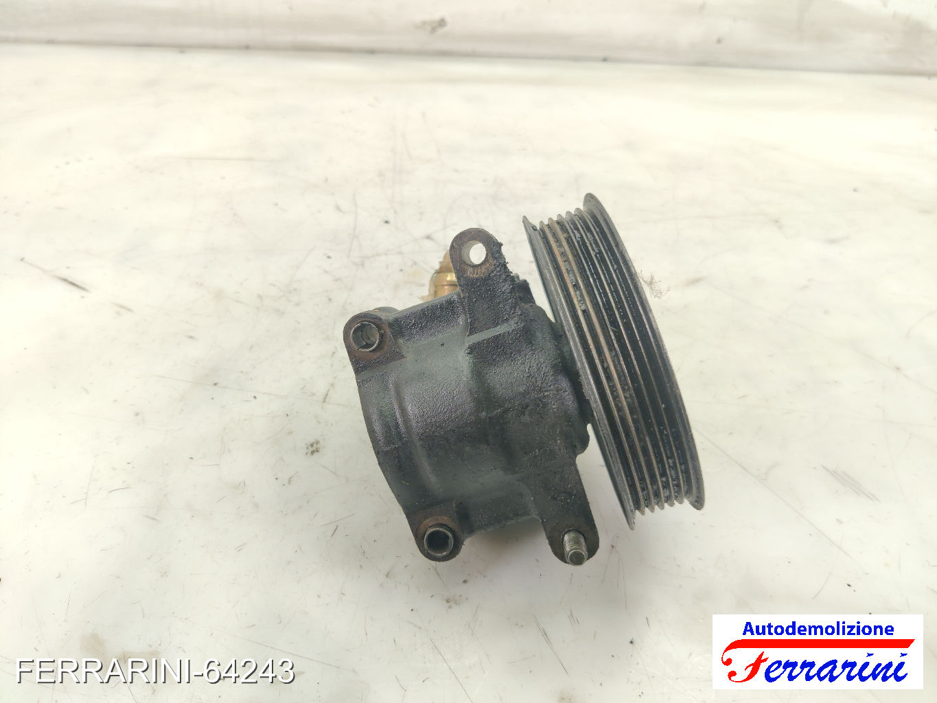 Pompa Servosterzo FORD FOCUS SW DNW 1.8 TDCI 2001-2004 1M513A696CB, 1M513A696CC
