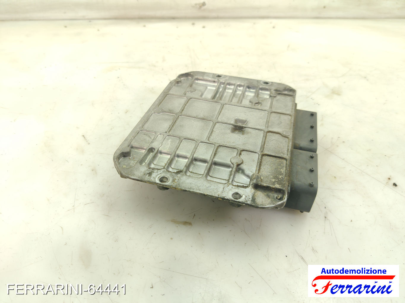 Centralina Motore OPEL ASTRA J SPORTS TOURER P10 1.7 CDTI 2010-2015 55587998