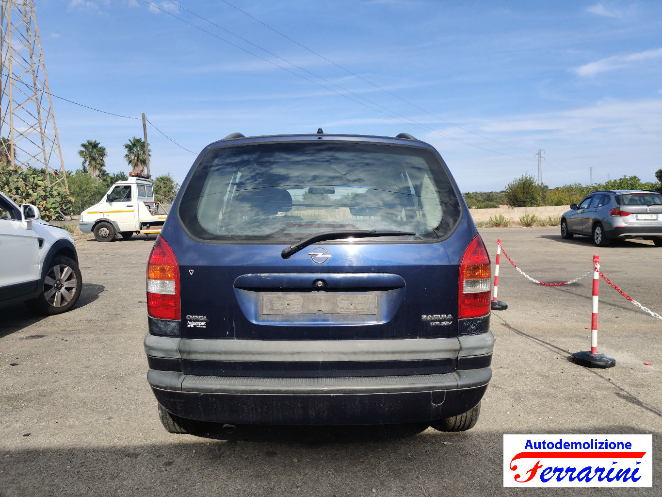 Opel Zafira A 77