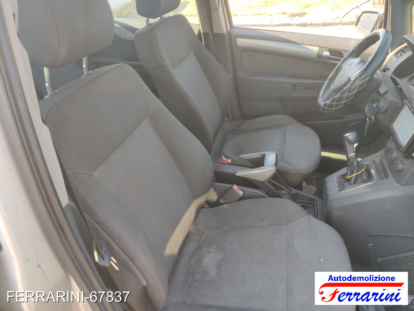 Opel Zafira B 13